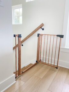 metal baby gate, wood baby gate, best baby gate, baby gate review, sturdy baby gate